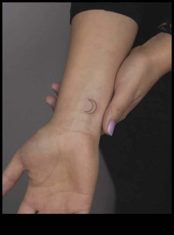 Whispering Ink: personīgi stāsti, kas veidoti valdzinošos plaukstu locītavas tetovējumos