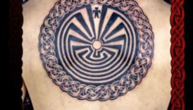 Mugurkaula audekls: drosmīgu muguras tetovējumu mākslas izpēte